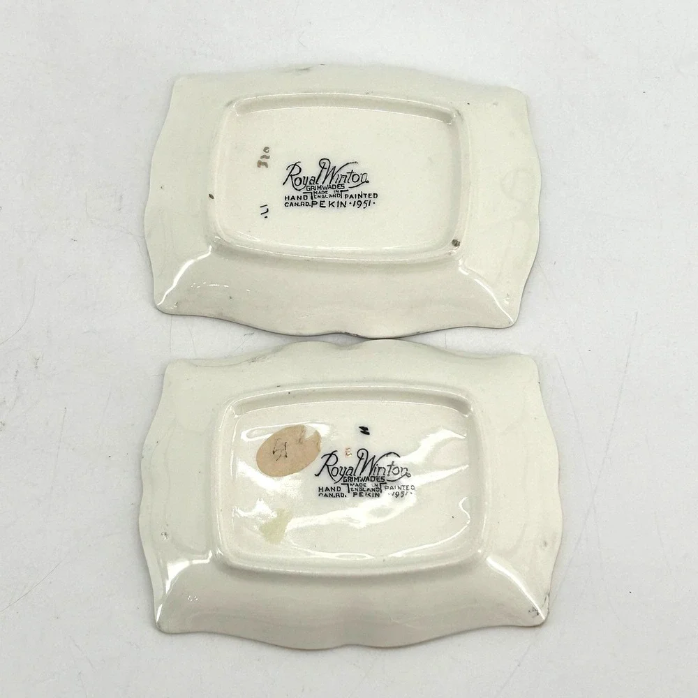 Royal Winton Grimwades Pekin Pin Tray Trinket Dish Set Black Gold Set of 2 VTG
